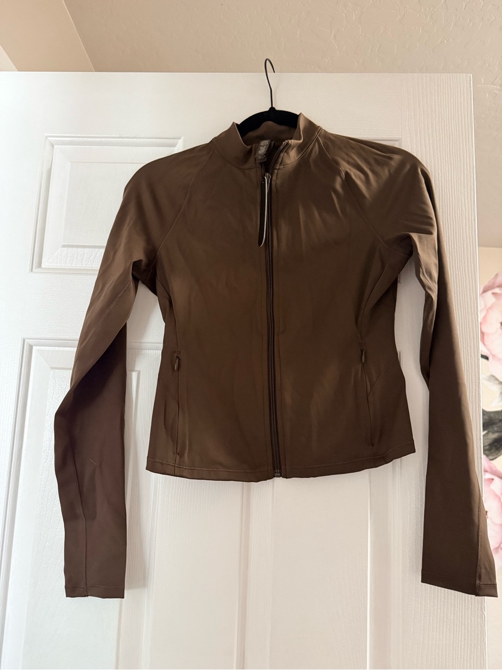 NikeSKIMS Matte
Women's Mock-Neck Full-Zip Jacket - Picture 4 of 5